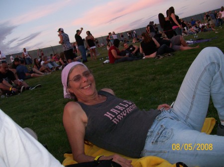 Lynn Smith Photo 19