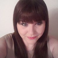 Michelle Howarth Photo 13