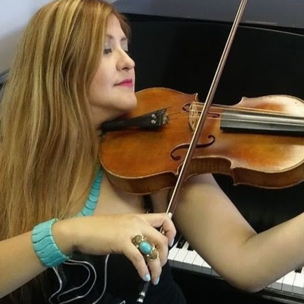 Abigail Fuentes Photo 23