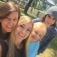 Debra Girard Photo 5