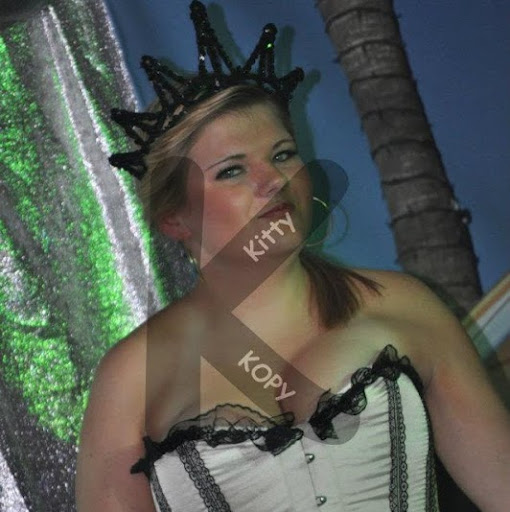 Charlotte Cunningham Photo 17