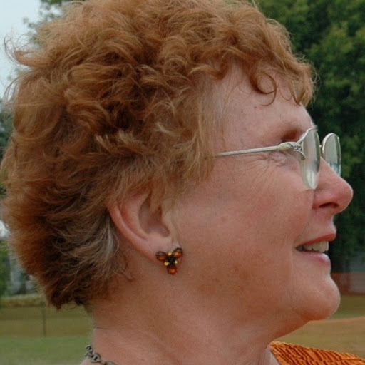 Patricia Wallis Photo 25