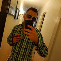 Edgar Flores Photo 33