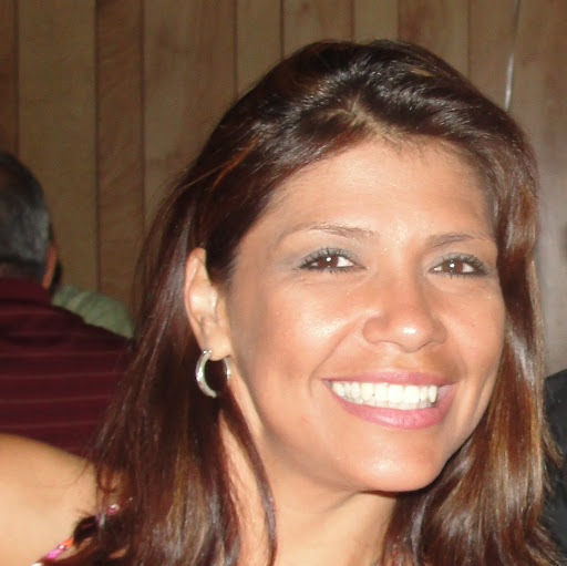 Lisa Garcia Photo 22