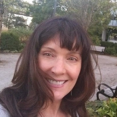 Lorraine Fox Photo 37