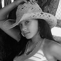 Nivea Colon Photo 4