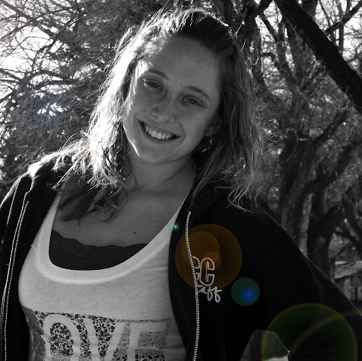 Alyssa Burns Photo 14