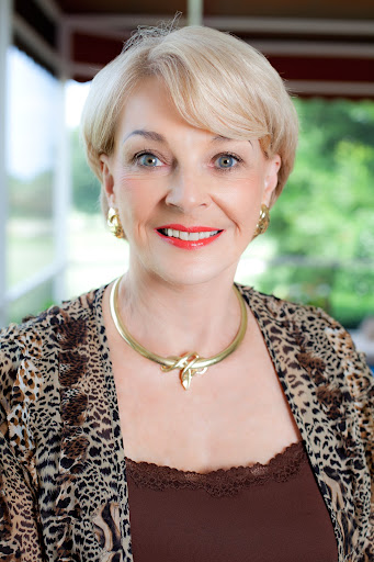 Ellen Wilcox Photo 18