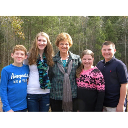 Sandy Harper Photo 31