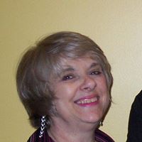 Alice Rager Photo 7