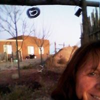 Beth Larson Photo 12