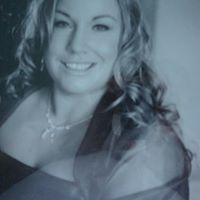 Debbie Reilly Photo 16