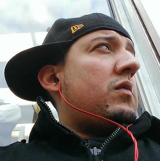 Jose Berrios Photo 14