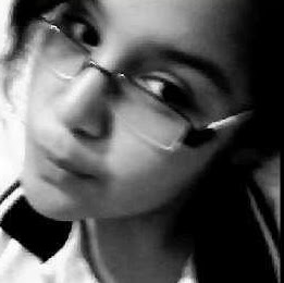 Mercedes Flores Photo 33