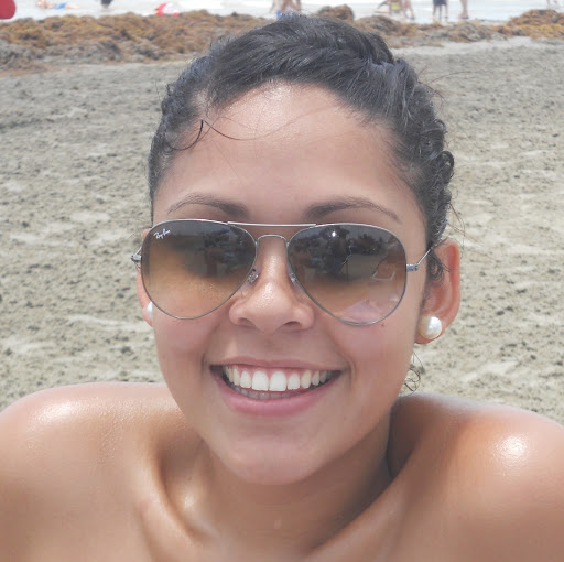 Jennifer Munoz Photo 6