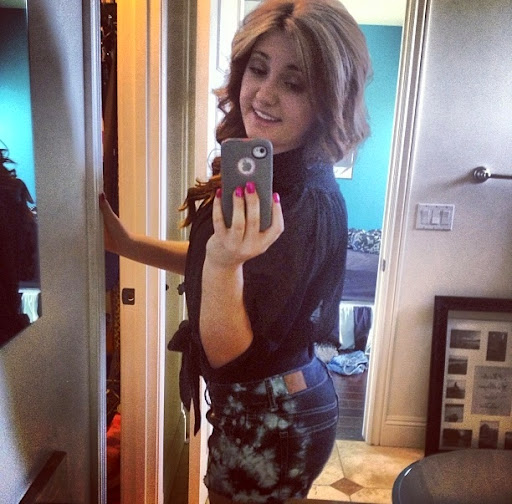 Alexandra Henry Photo 7