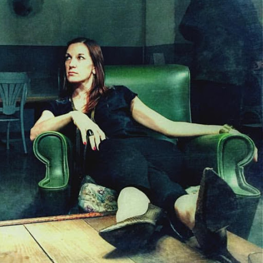 Angie Bush Photo 30
