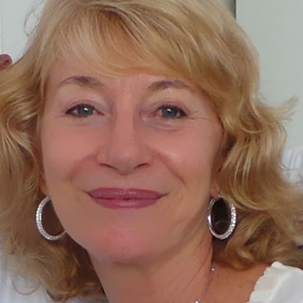 Antoinette Richards Photo 27