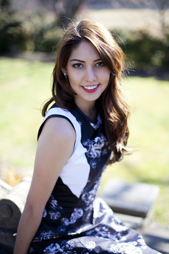 Stephanie Farina Photo 14