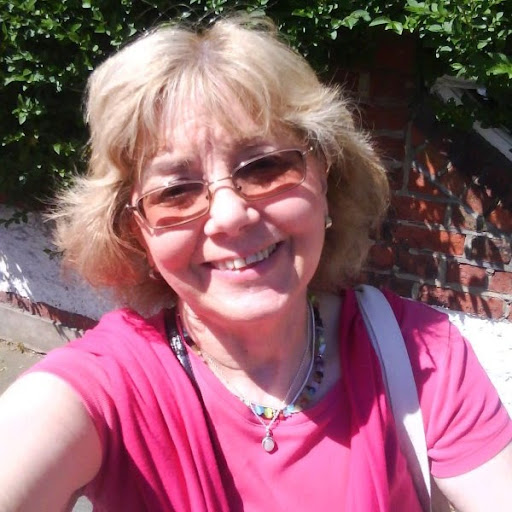 Suzanne Ellis Photo 37