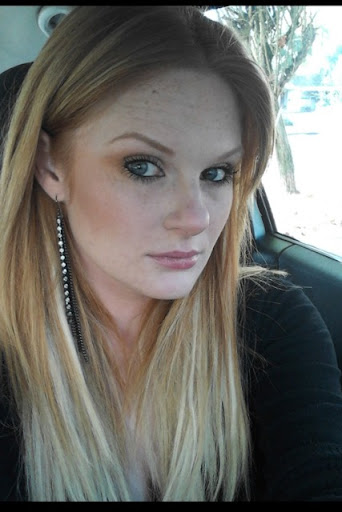 Ericka Roberts Photo 34
