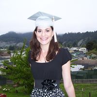 Elizabeth Bell Photo 34