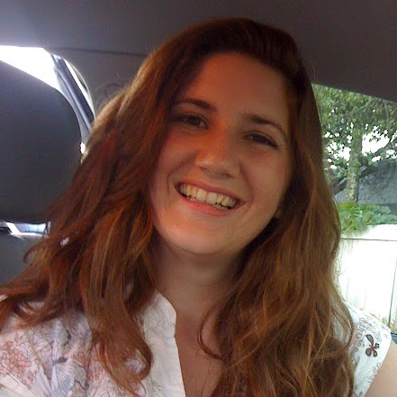 Elizabeth Olivas Photo 15