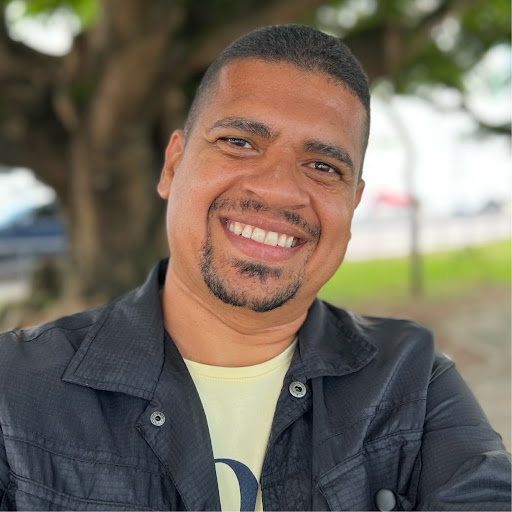 Samuel Miranda Photo 34
