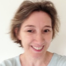 Julie Gilbert Photo 42