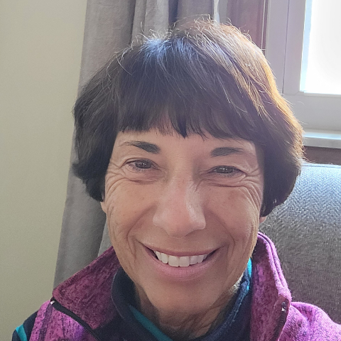 Annette Oakes Photo 19