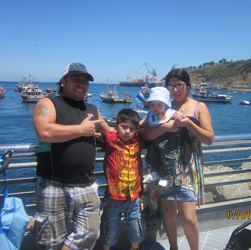 Alonso Salinas Photo 26