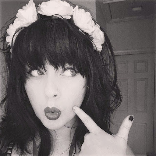 Billie Russell Photo 38