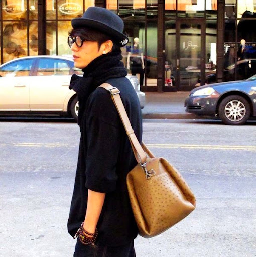Jingqi Zhang Photo 6