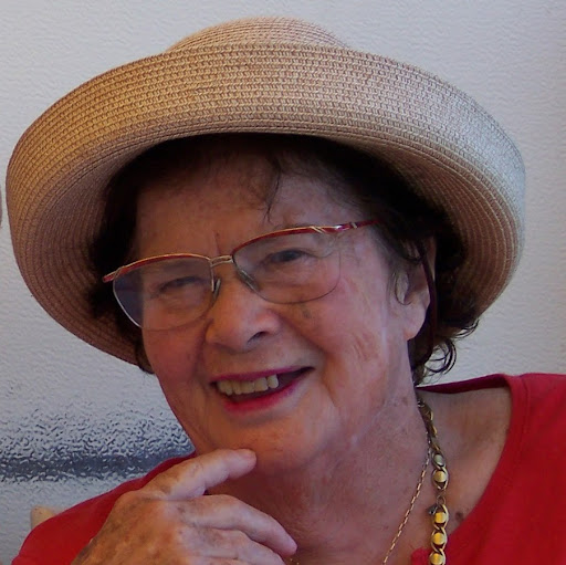 Katherine Nicholson Photo 17