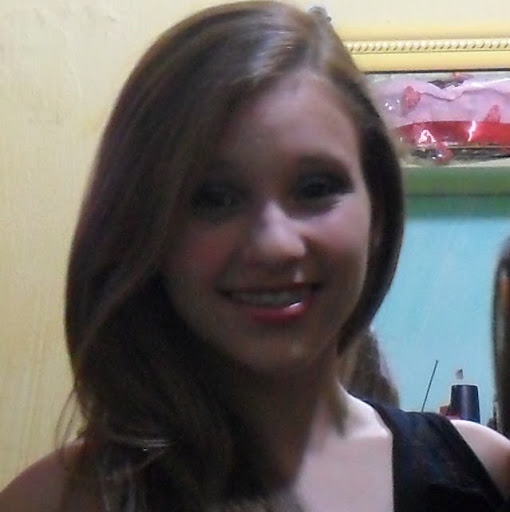 Barbara Gomes Photo 6