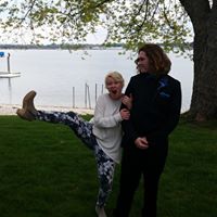 Tiffany Saunders Photo 8