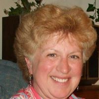 Nancy Graves Photo 34