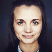 Laura Friis Photo 8