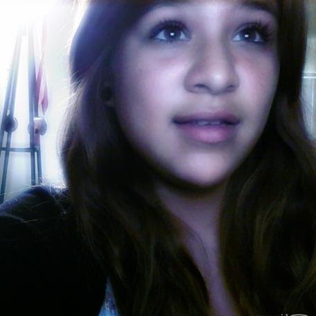 Ana Arellano Photo 9