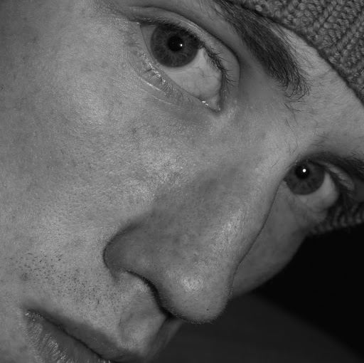 Travis Rowe Photo 13