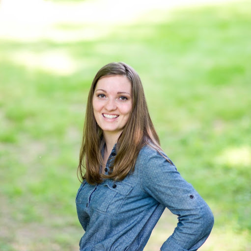 Laura Ruth Photo 30