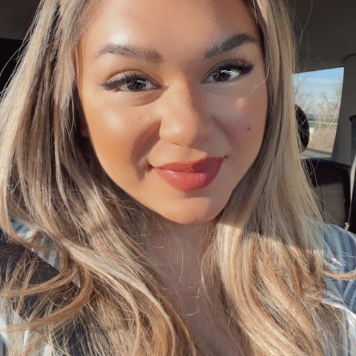 Rebecca Figueroa Photo 33