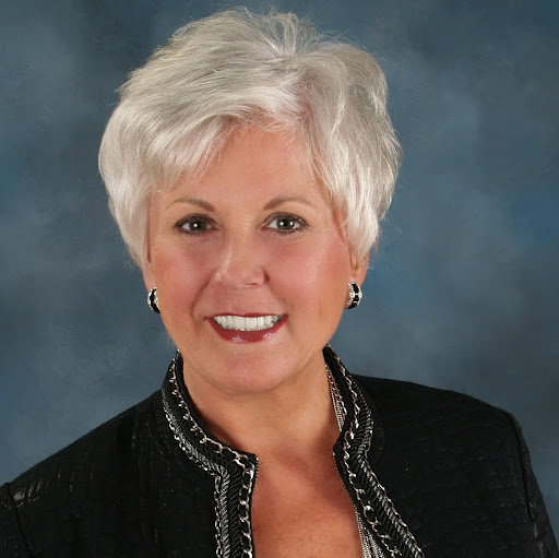 Linda Miles Photo 36