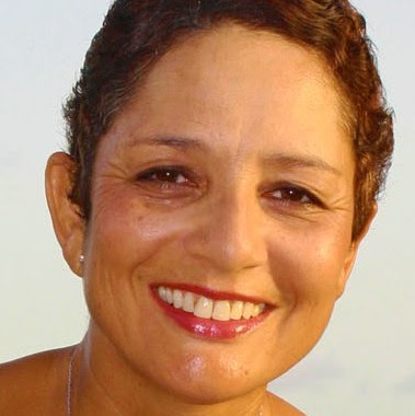 Lynn Haynes Photo 34