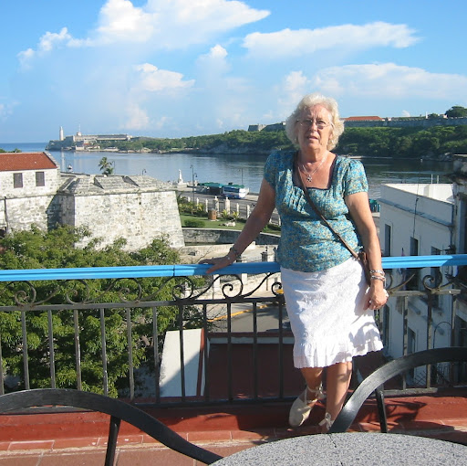 Luisa Villar Photo 18