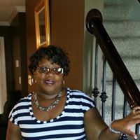 Joyce Burton Photo 30