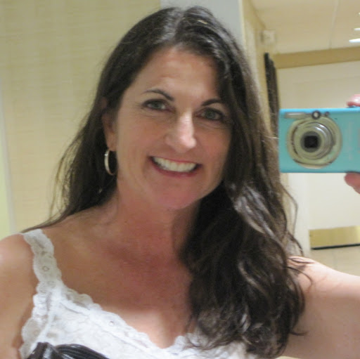 Julie Mack Photo 7