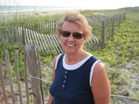 Joyce White Photo 45