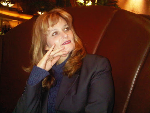 Anne Butler Photo 30