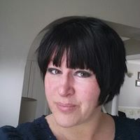 Nina Webb Photo 21